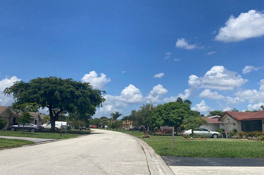 1st image of 7042 NW 100th Ter