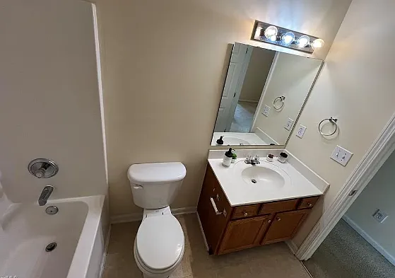 3931 Fountain Village Ln — Photo 26