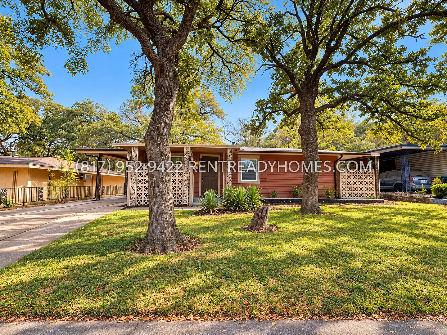 5536 Wainwright Dr - Renovated 2 Bedroom Home in Fort Worth — Photo 1