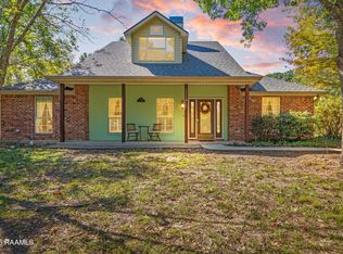 419 Copperfield Way, Youngsville, LA 70592