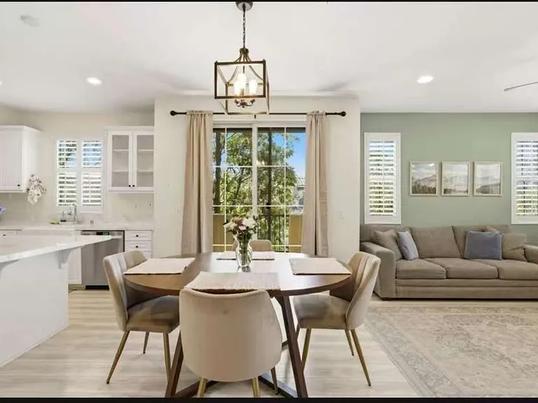 1884 Aquamarine Ct #6 — Photo 1