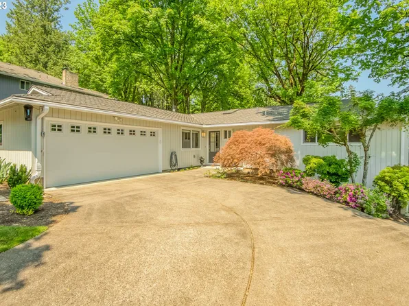 54 Touchstone, Lake Oswego, OR 97035