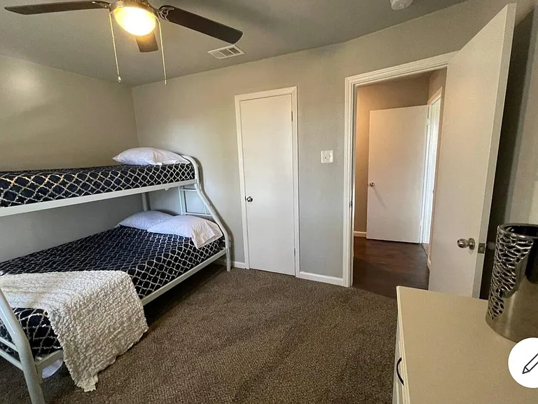 7602 Lakeview Dr — Photo 4