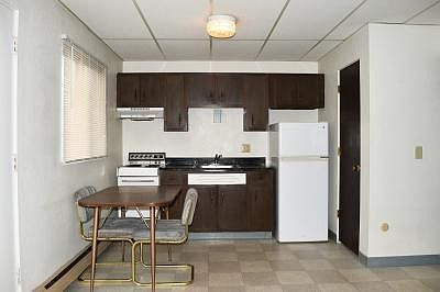 4th image of 2317 14th Ave S APT 31