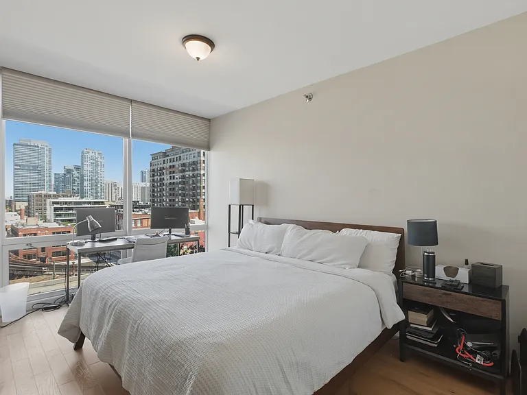 757 N Orleans St #705 — Photo 7