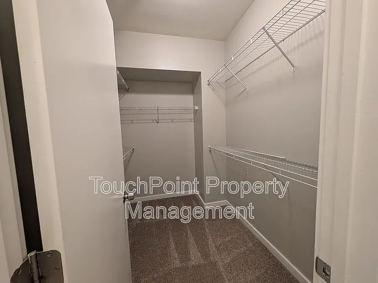 1020 E 36th St — Photo 17