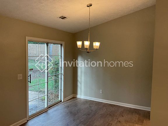 5th image of 4013 River Rock Way