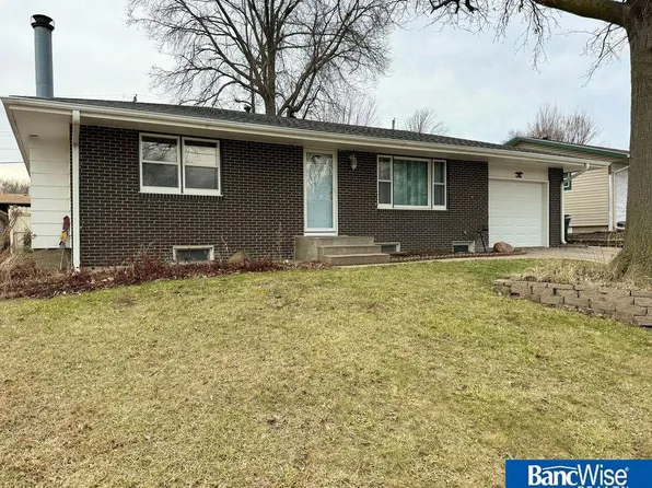 7251 Garland St, Lincoln, NE 68505