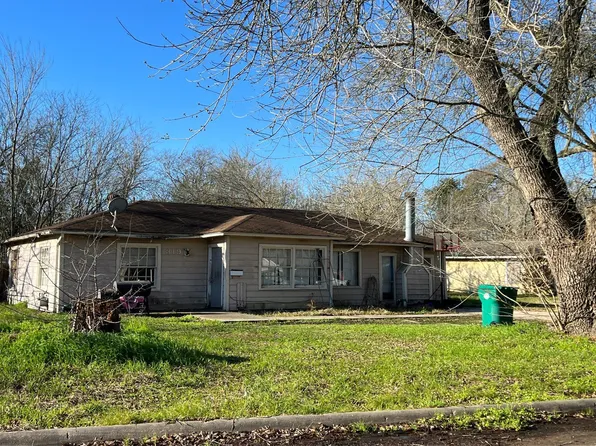 319 Rustic Dr, Pasadena, TX 77502