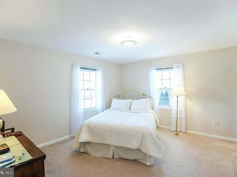 9720 Holloway Hill Ct — Photo 9