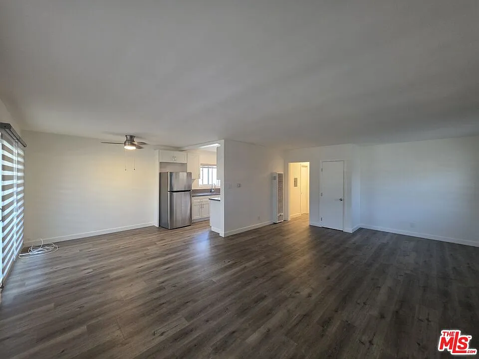10734 Palms Blvd #3