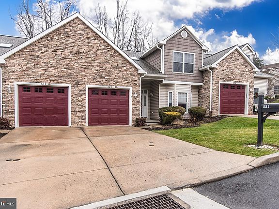 2nd image of 521 Penny Ln #C133