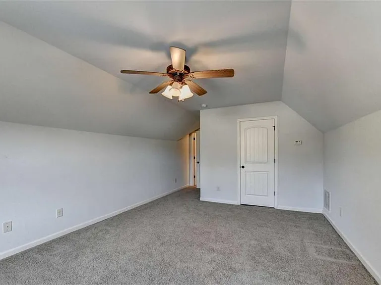 2130 Line Dr — Photo 19