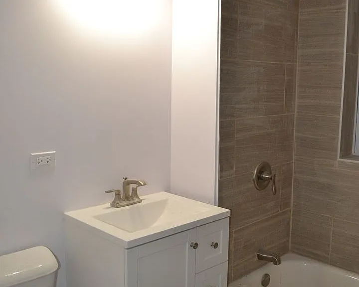 3342 W Beach Ave #1 — Photo 8