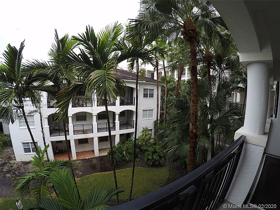 3rd image of 3255 NE 184th St APT 12314