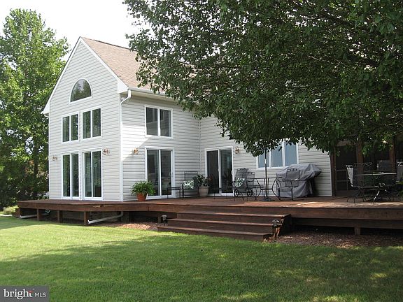 3rd image of 283 Grandview Lndg