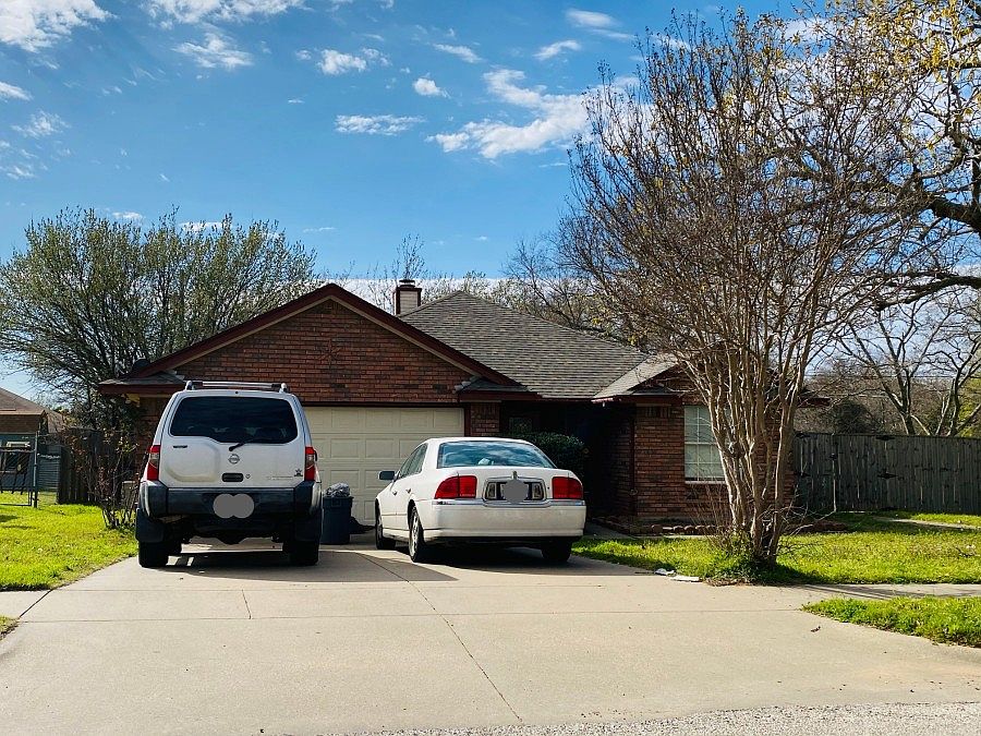 1st image of 200 Bentley Dr