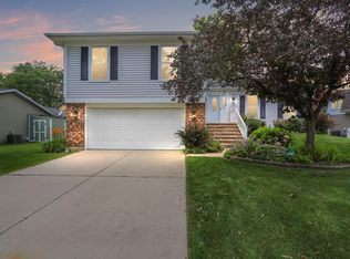 1150 Freeman Rd, Hoffman Estates, IL 60192