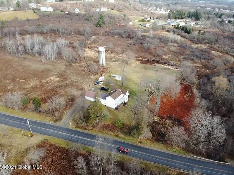 3rd image of 236 Johnson Ave Avenue