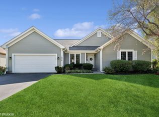 1006 Inglewood Ln, Elgin, IL 60120