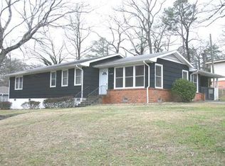 1100 Glen Oaks Dr, Fairfield, AL