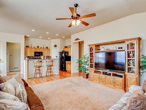 5th image of 6167 San Mateo Dr