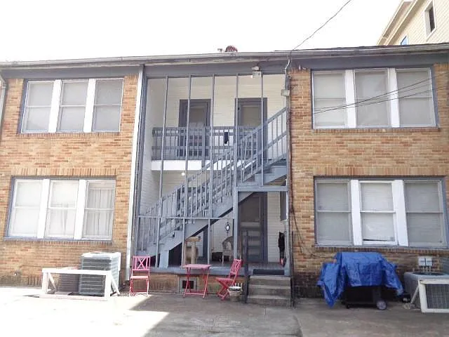 401 W Clay St #3 — Photo 27
