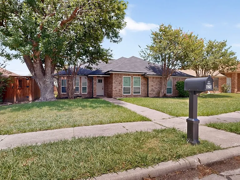 620 Stoneybrook Dr — Photo 32