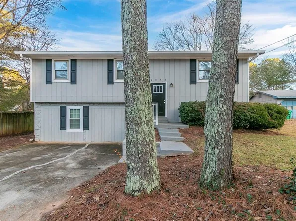 2098 Mallard Crst, Lithonia, GA 30058