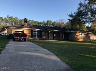 7829 Helmsdale Dr, Ocean Springs, MS 39564