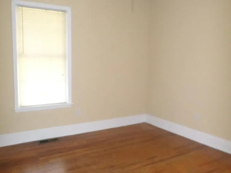 108 Valencia Dr — Photo 3