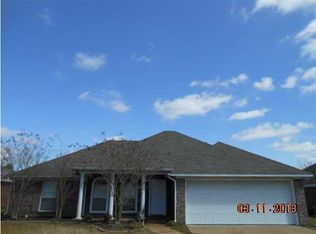 295 Cherry Bark Dr, Brandon, MS 39047