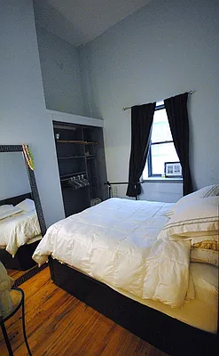 Rented by Bold New York | media 25