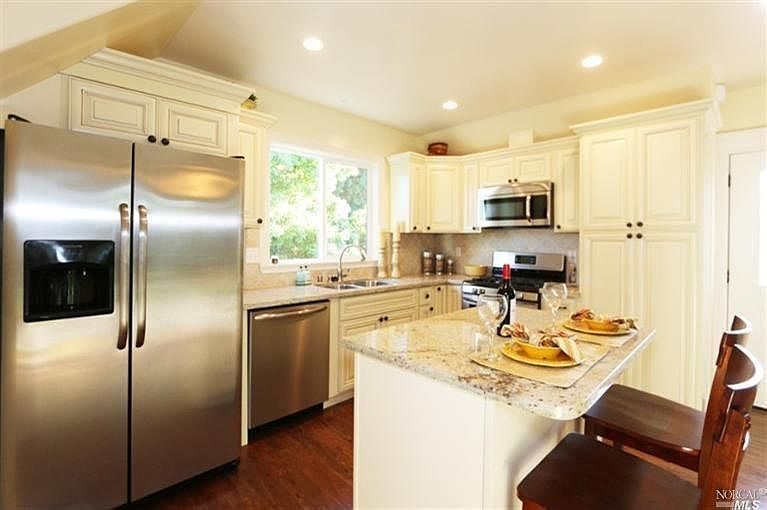 1st image of 432 North St #29L