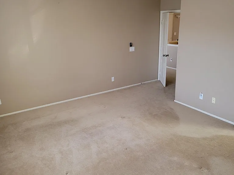 3618 E Potter Dr — Photo 4