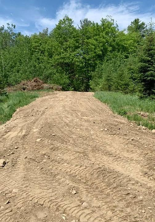 2nd image of 180 Ayer Ridge Road