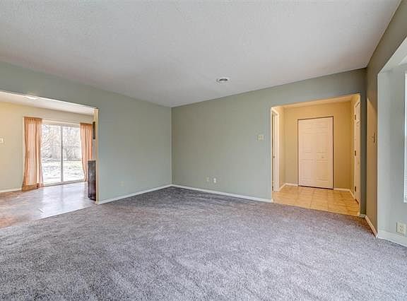 5th image of 9539 Trefore Ave