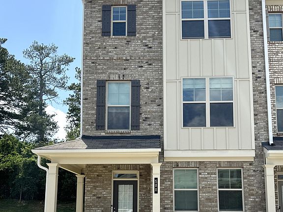 2nd image of 588 Amarante Cir