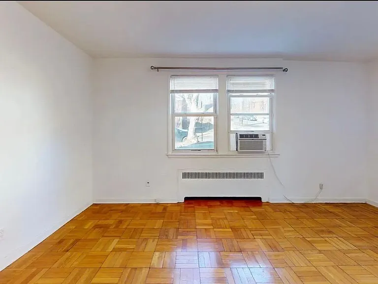 4000 Beecher St NW #101 — Photo 4