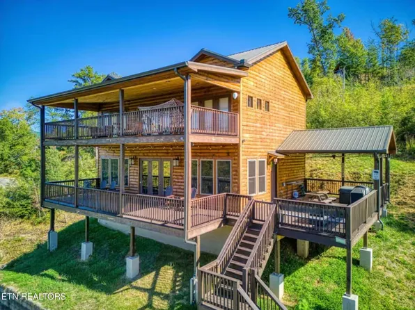 622 Timber Ridge Rd, Gatlinburg, TN 37738