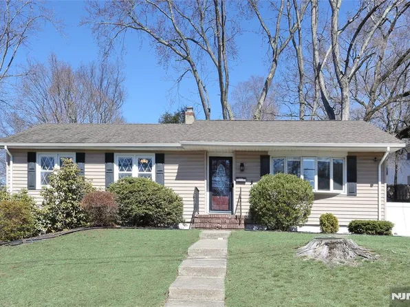 576 Cypress St, Township Of Washington, NJ 07676
