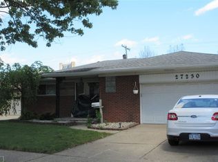 27230 Jean Rd, Warren, MI 48093