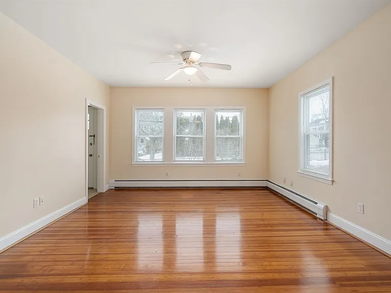 25-27 Lafayette St #1 — Photo 11