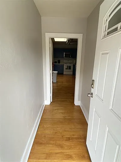 415 N Neil St #2 — Photo 15
