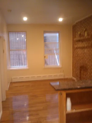 Rented by RC Realty Group of New York Inc | media 38