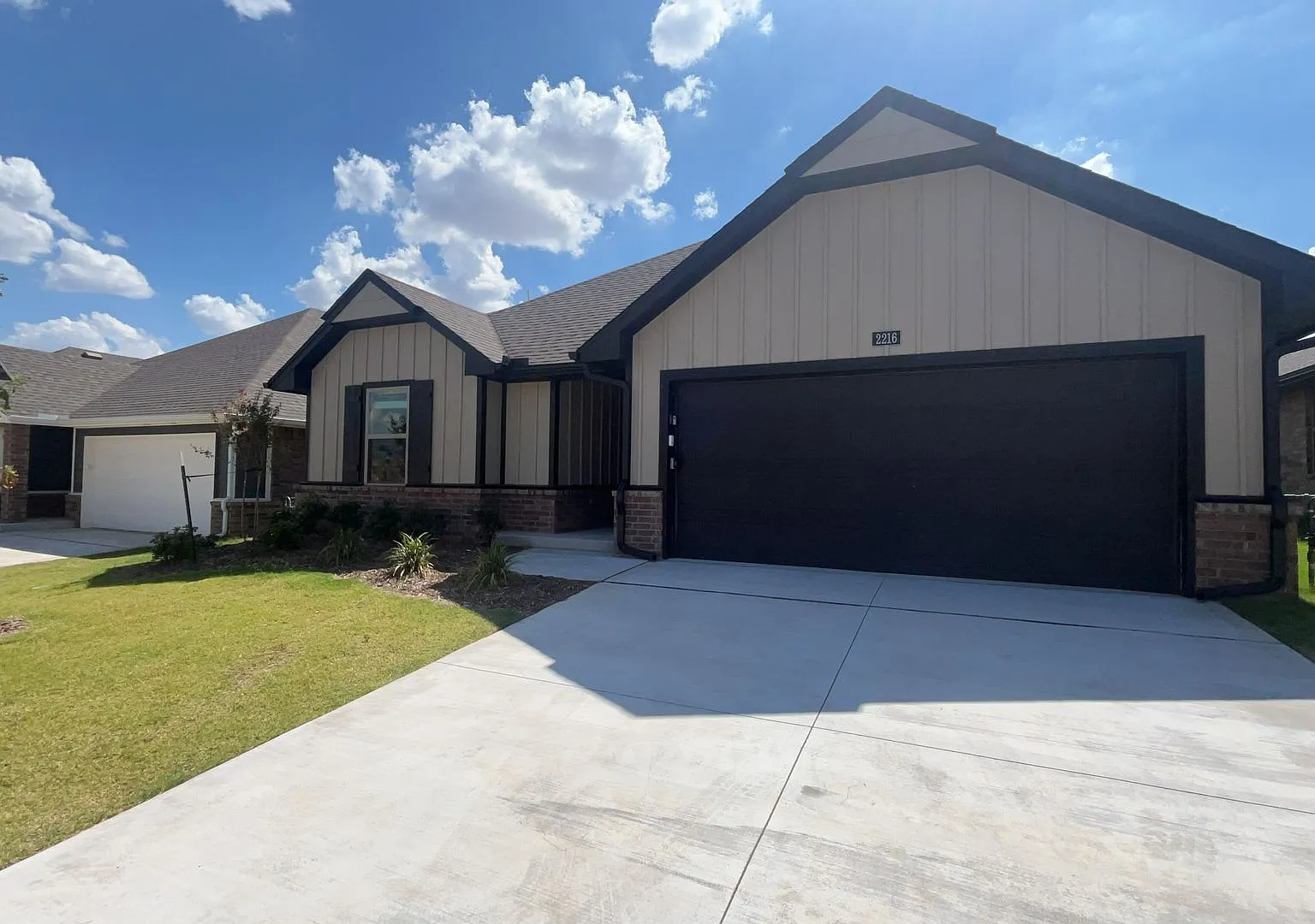 Brand New 3 Bedroom Home in Edmond — Photo 1