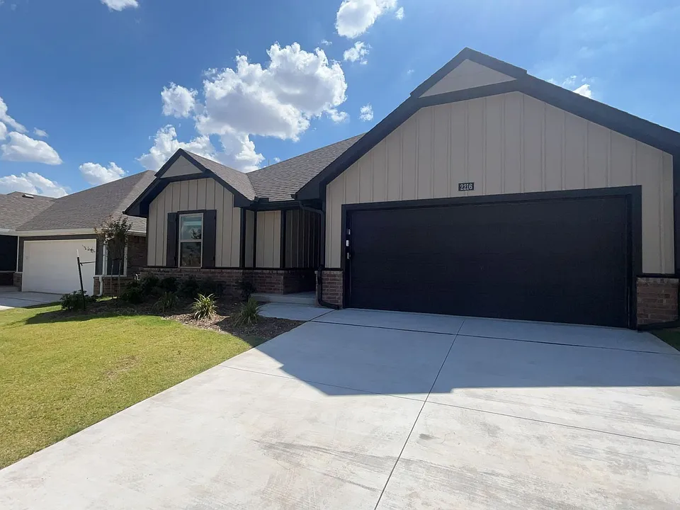 2216 NW 170th St