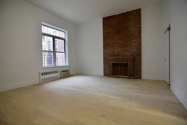 Rented by Bohemia Realty Group | media 6