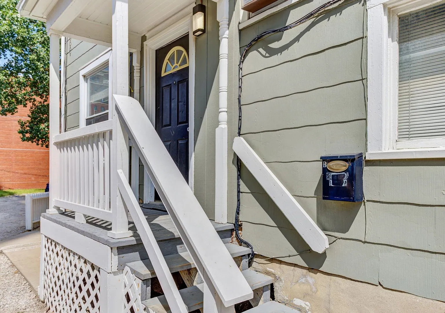 524 S. Forest Ave (001/003) — Photo 4