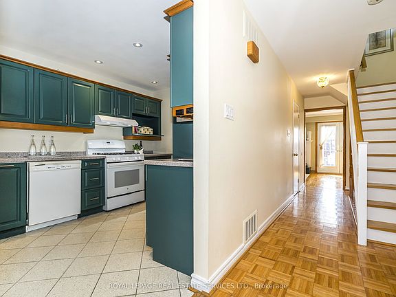 3rd image of 336 Queen St S #3
